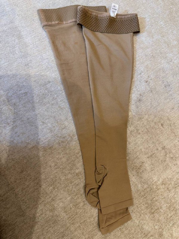 Молокоотсос, компрессионные чулки, бандажи, слинг 2