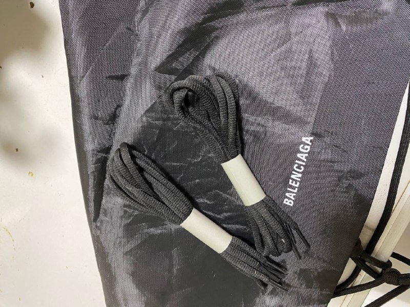Кроссовки Balenciaga Defender 45 размера 3