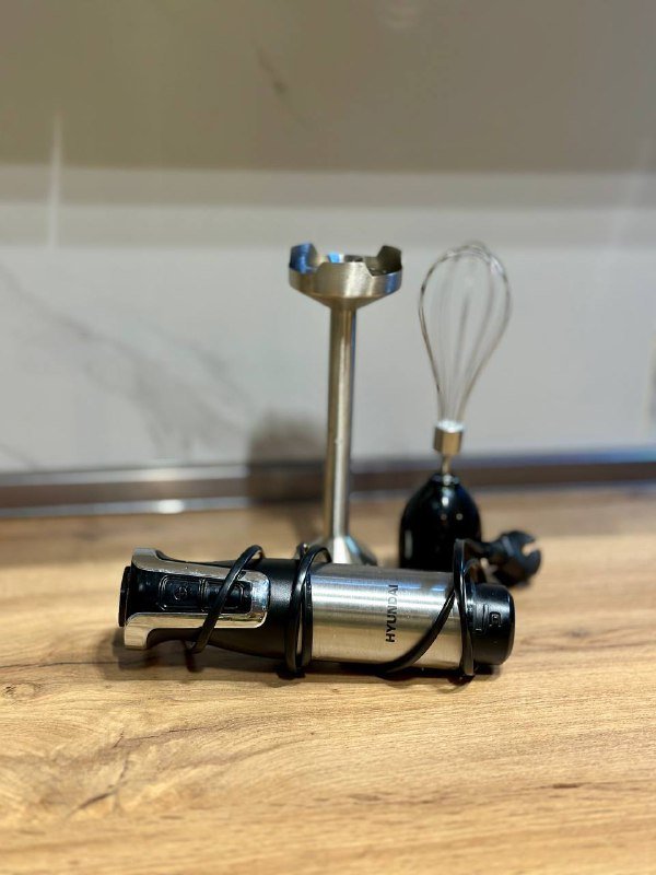 Погружной блендер Hundai