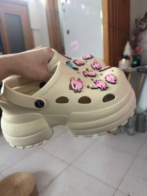 Кроксы с аксолотлями размер 37 3