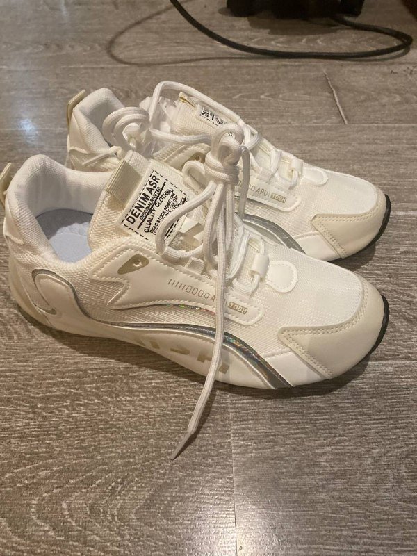 Спортивная обувь размер 39