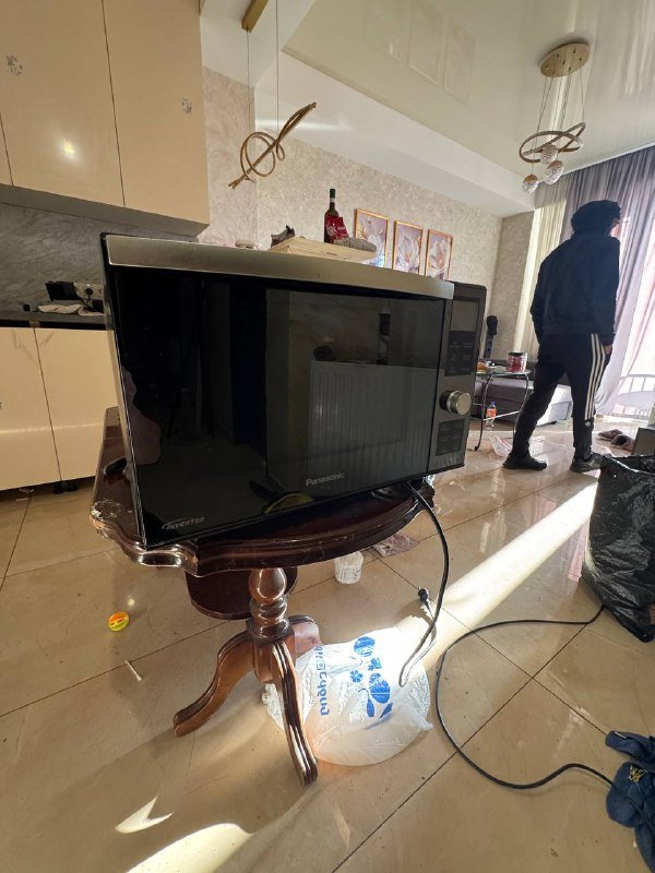 вытяжка Bosch, микроволновка и духовка Panasonic 2