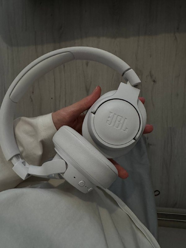 Наушники JBL TUNE 760NC