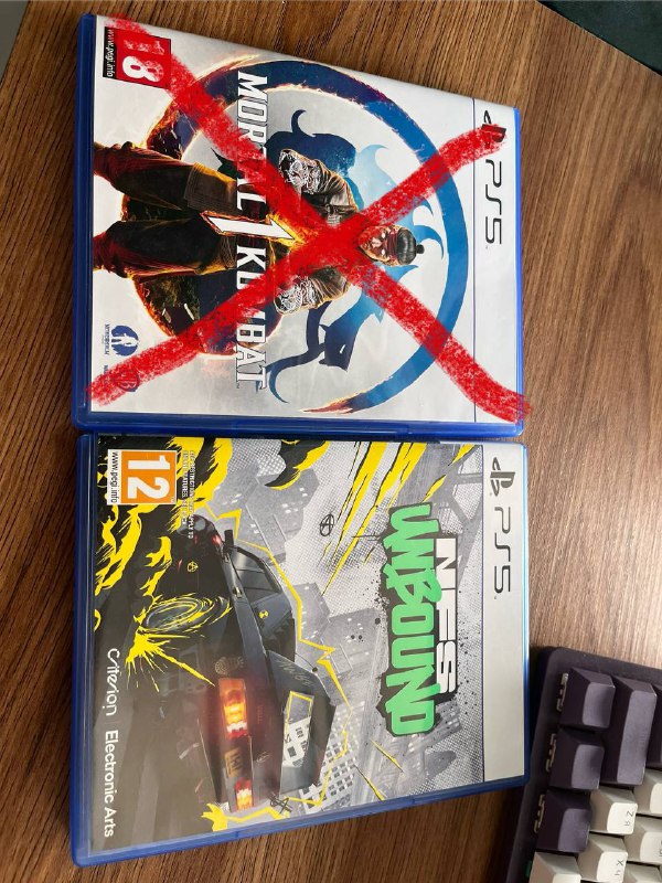 Диски с играми NFS Unbound, Deathloop, Mortal Kombat 11, Watch Dogs Legion 1