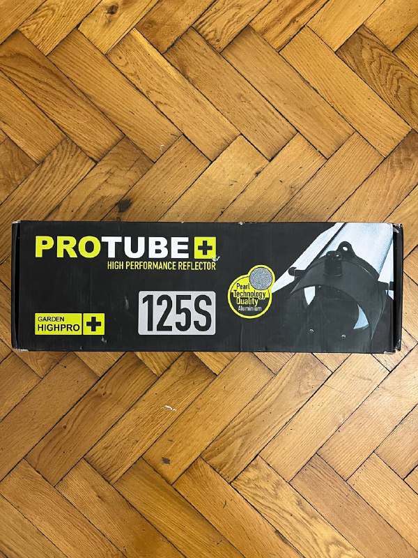 LUMAXPROF 400W bulb, PROTUBEE 125S reflector