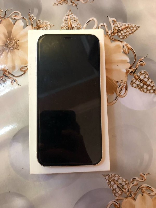 iphone 12 4