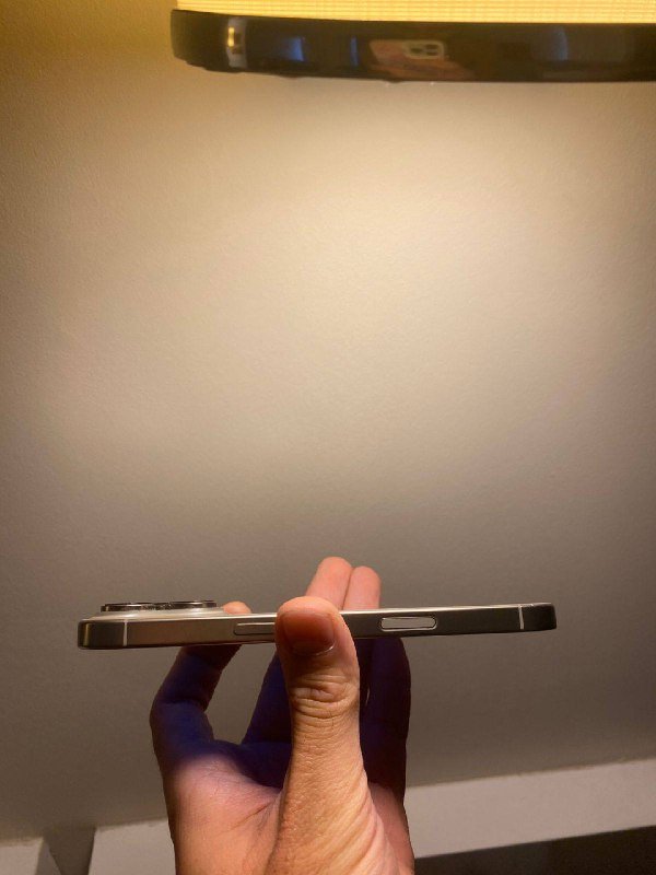 IPhone 16 pro 512 GB natural titanium