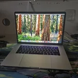 MacBook Pro 15.4 2018, i7, 32GB RAM, 1TB SSD 3