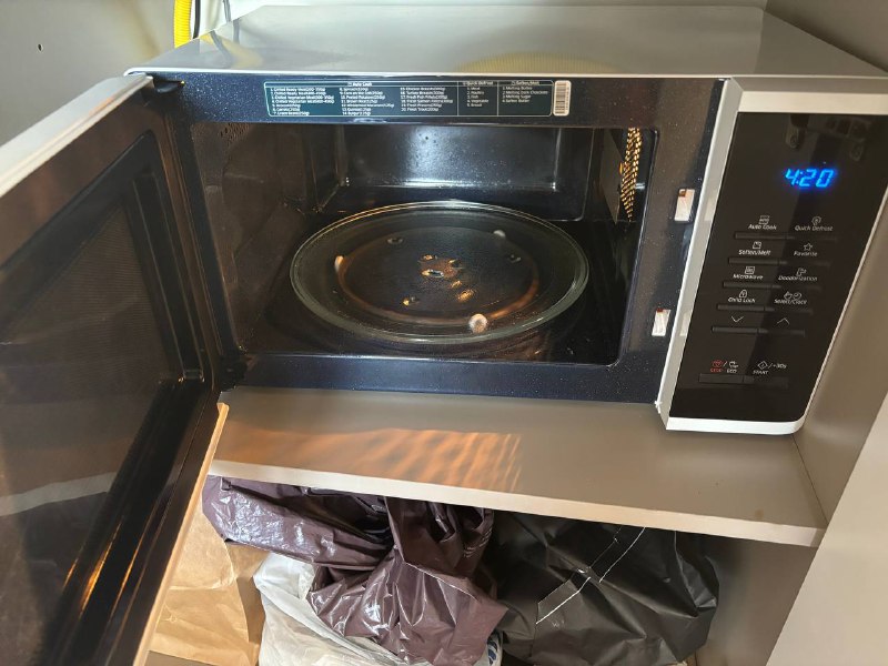 Микроволновая печь Samsung 2