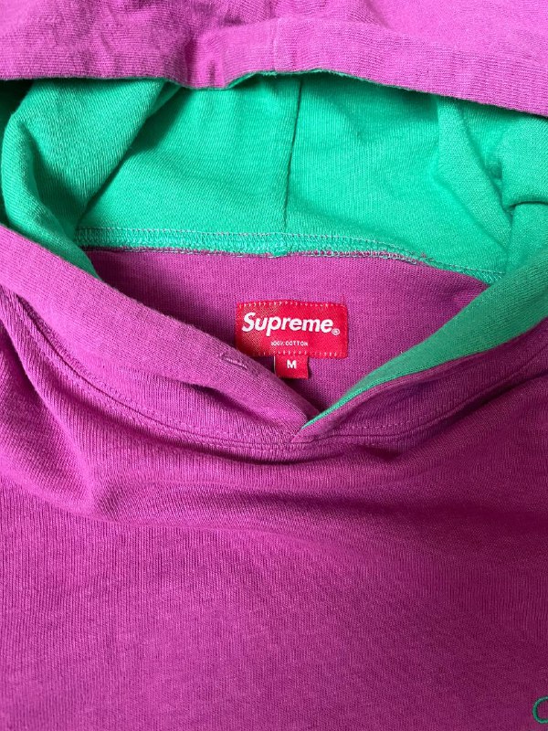Supreme hoody size M-L 4