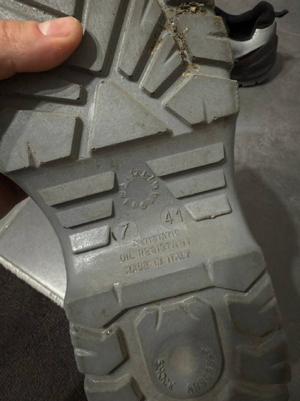 Обувь рабочая и одежда рабочая мужская