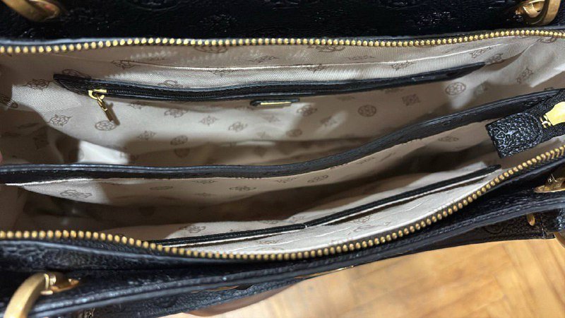 Черная сумка GUESS, Розовая сумка GUESS 4