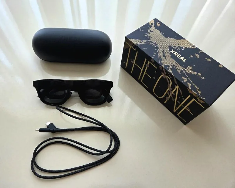 AR-очки XREAL One Pro 1