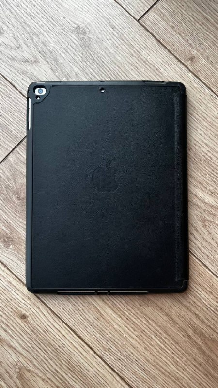 iPad 6-го поколения 32 GB В комплекте чехол и зарядка 8