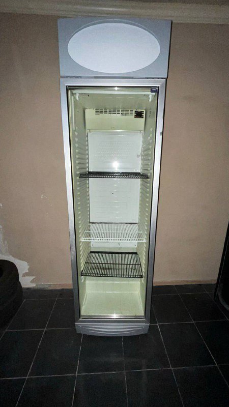 Холодильник-витрина 450л 3