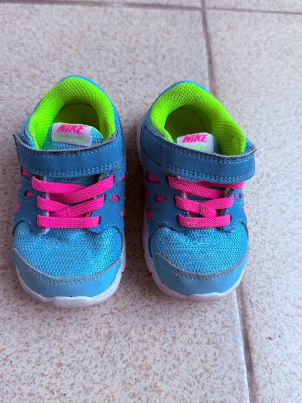 Детские кроссовки, Crocs, резиновые сапоги, Nike размер 21–24 3