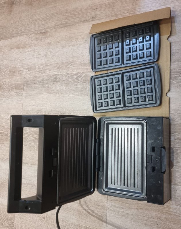 Вафельница Franko FSM-1144 с пластинами