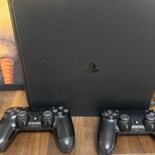 PS 4, 2 джойстика, 4 диска