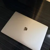 MacBook Pro 15 2018 1