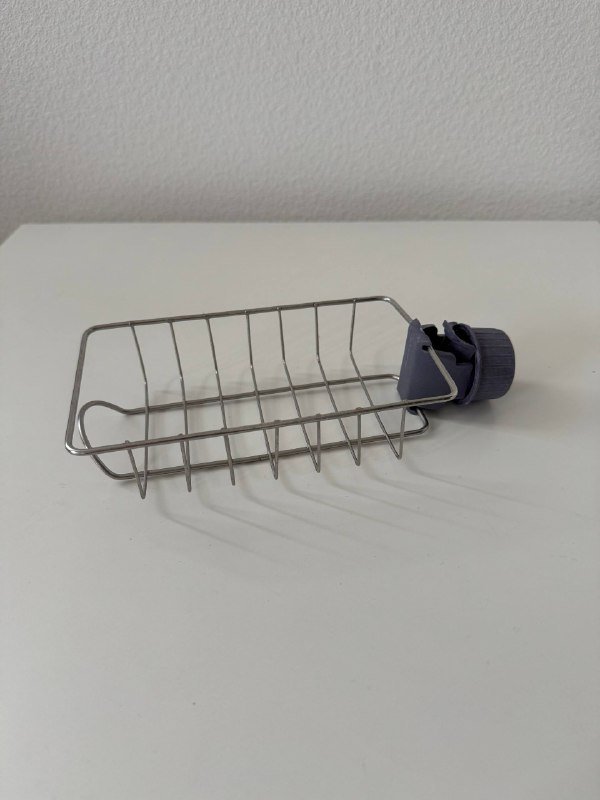 корзинка с крышкой, скребок водосгон, формы для выпечки, пароварка, точилка для ножей, коробка с крышкой, ваза, графин, полка в душ 10