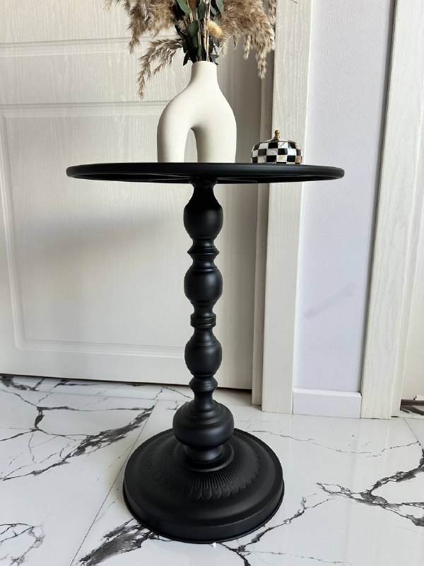 металлический столик 2