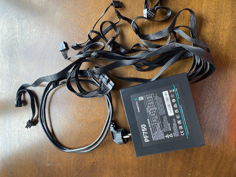 Корпус для компьютера, блок питания 750W, часы 2