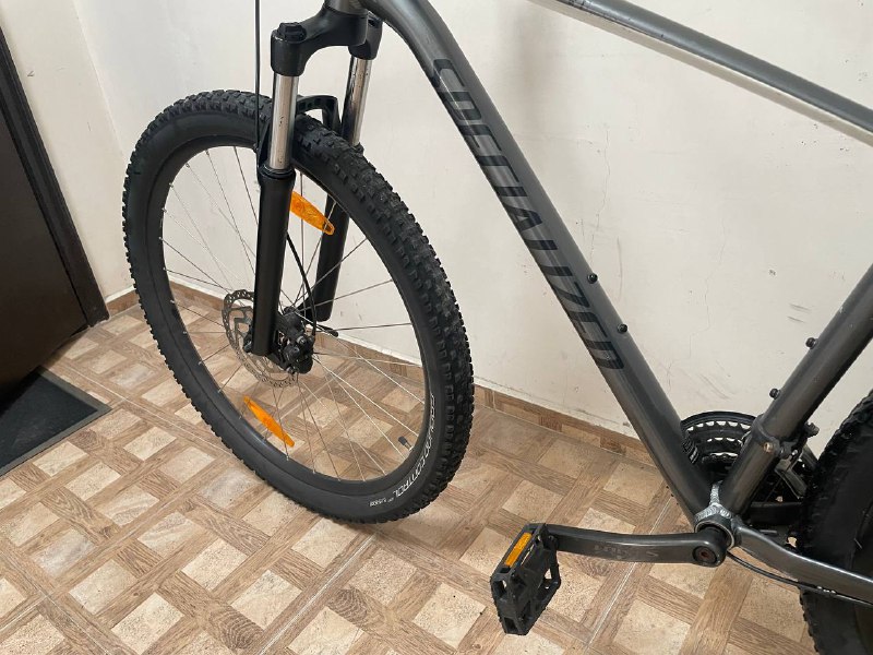 Велосипед SPECIALIZED 29 радиус колёс 4