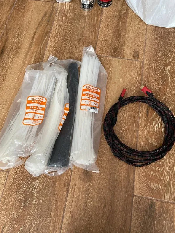 Кабельные стяжки, HDMI-кабель 5 метров 1