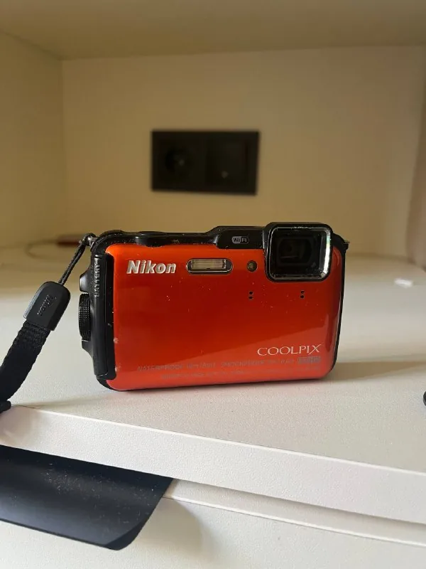 Nikon AW130 1