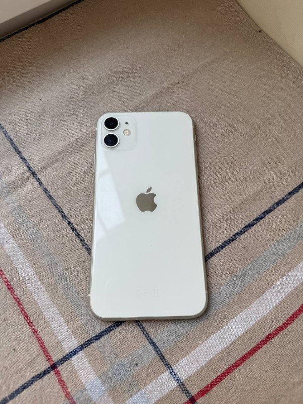 iPhone 11 128GB белый 2
