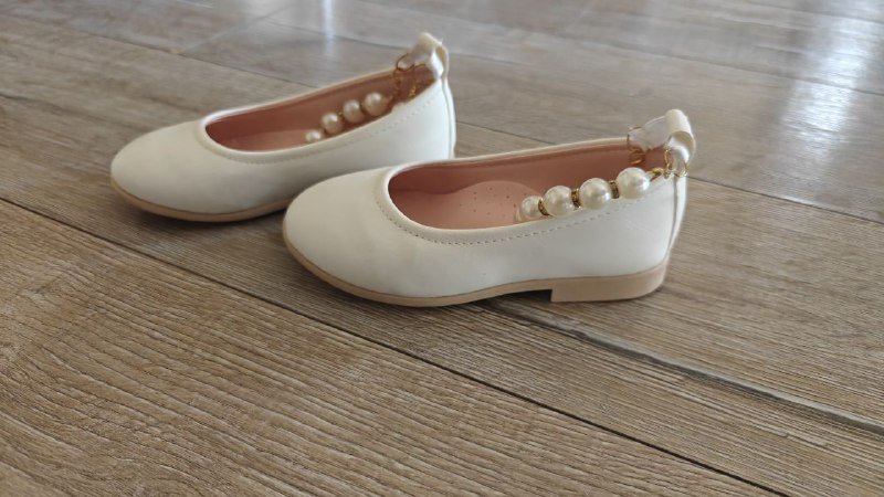 Детские белые туфли 25 размер 2