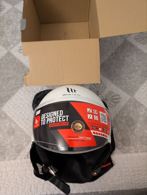 Шлем mt helmets street L (59-60) новый 4