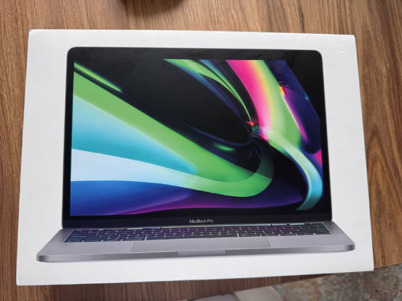 Коробка от MacBook Pro M1