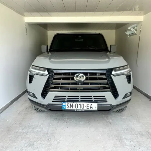 2024 Lexus GX 550 LUXURY+