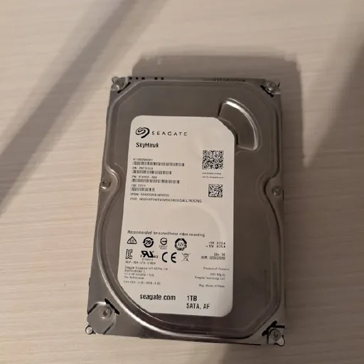 Жесткий диск Seagate Skyhawk 1TB