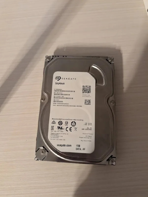Жесткий диск Seagate Skyhawk 1TB 1