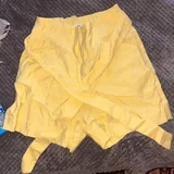 Жёлтые льняные шортики Mango S/M 1