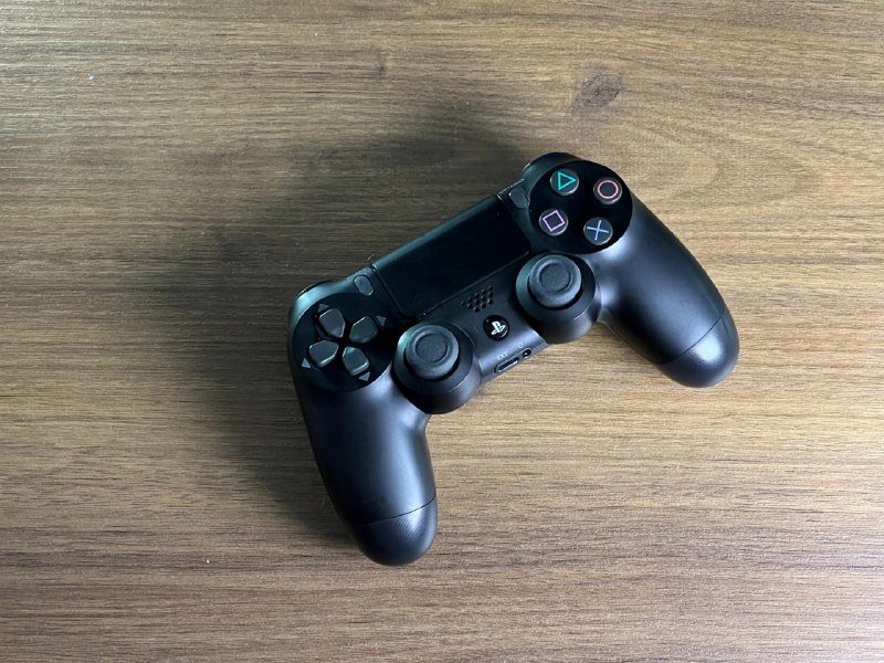 Геймпад Dualshock 4