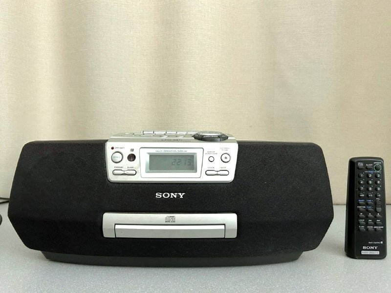 Кассетный магнитофон с CD радио и пультом