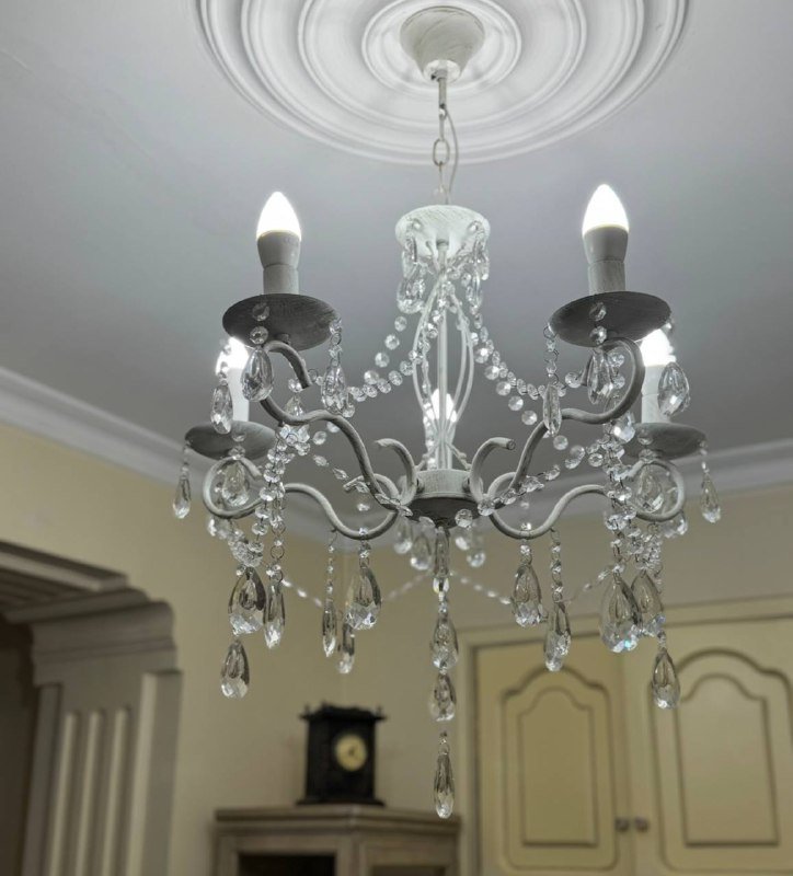 Люстра с подвесками