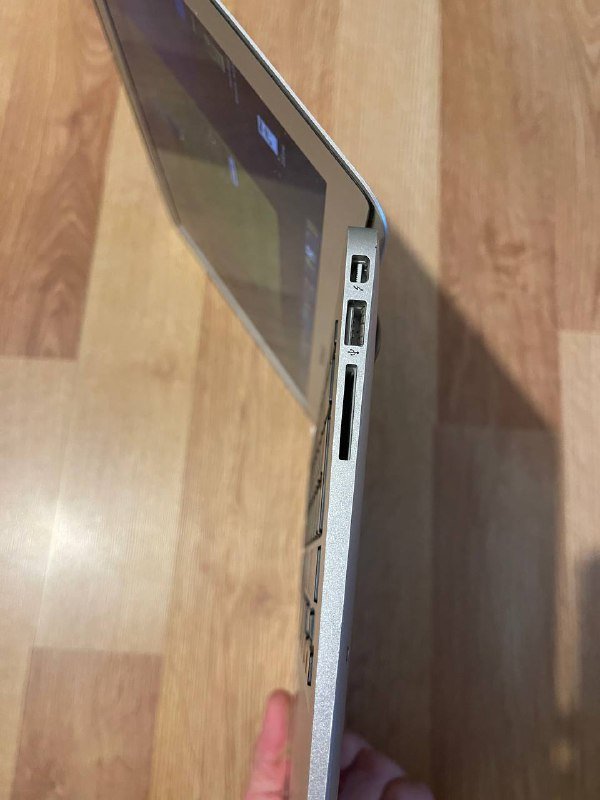 MacBook Air 15 2015 8Гб 128Гб 4