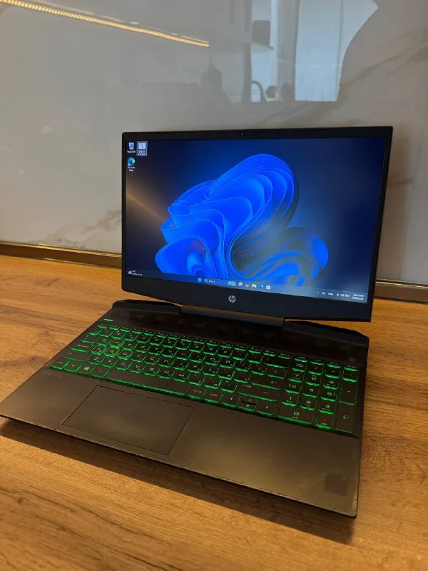 Ноутбук HP Pavilion 1
