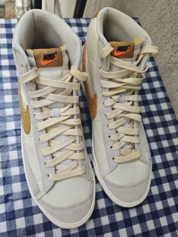 Кроссовки Nike Blazer MID '77 VNTG 4