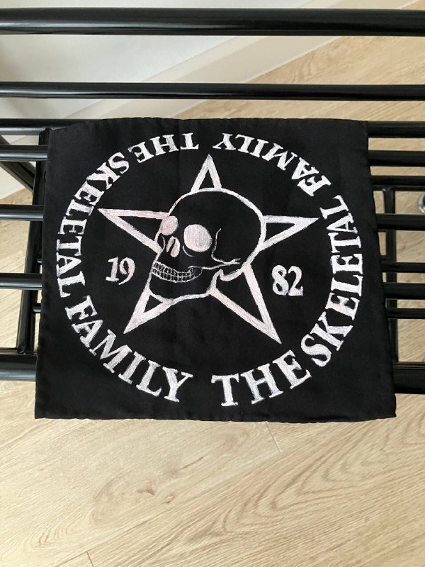 Рубашка, Футболка, Пеньюар, Кепка, Сумка, Нашивка 6