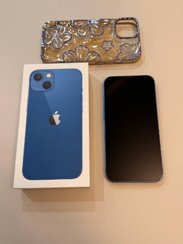 iPhone 13, 128gb, с коробкой и чехлом