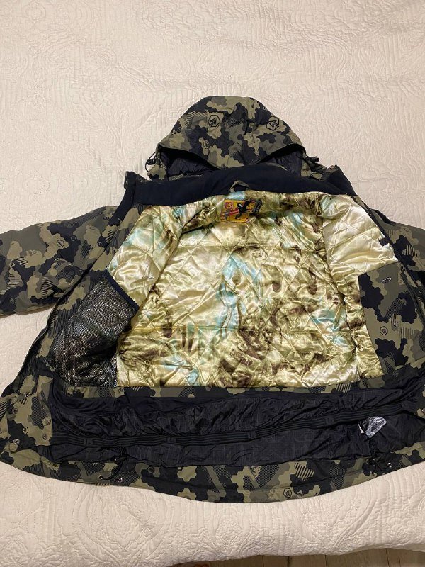 Горнолыжная куртка Burton, штаны Baon, термо водолазка Baon 3