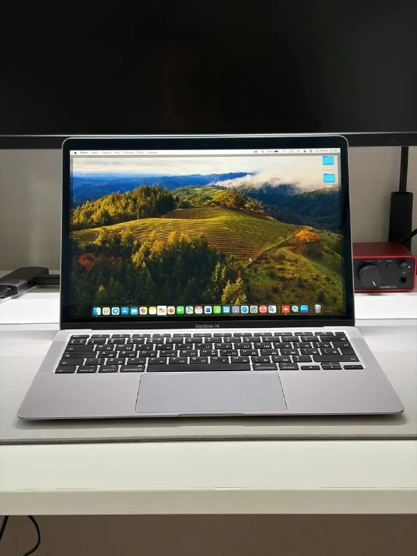 MacBook Air 13 2020 256 GB 1