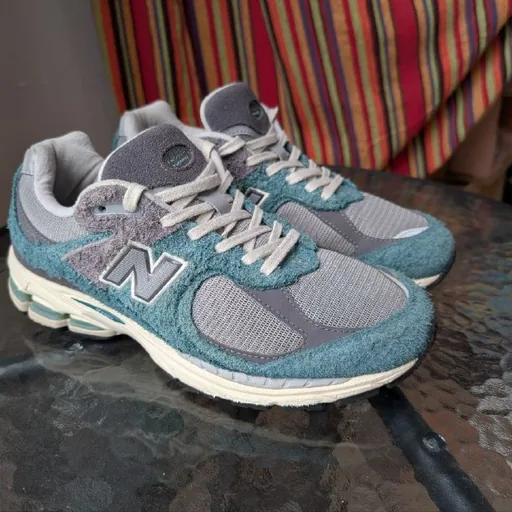 Кроссовки New Balance 2002