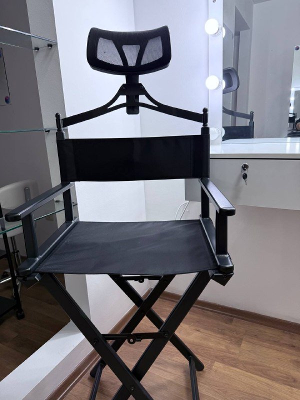 Кресло визажиста, лампа безтеневая