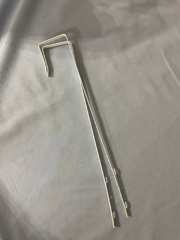 Зеркало подвесное и рабочий стол 2